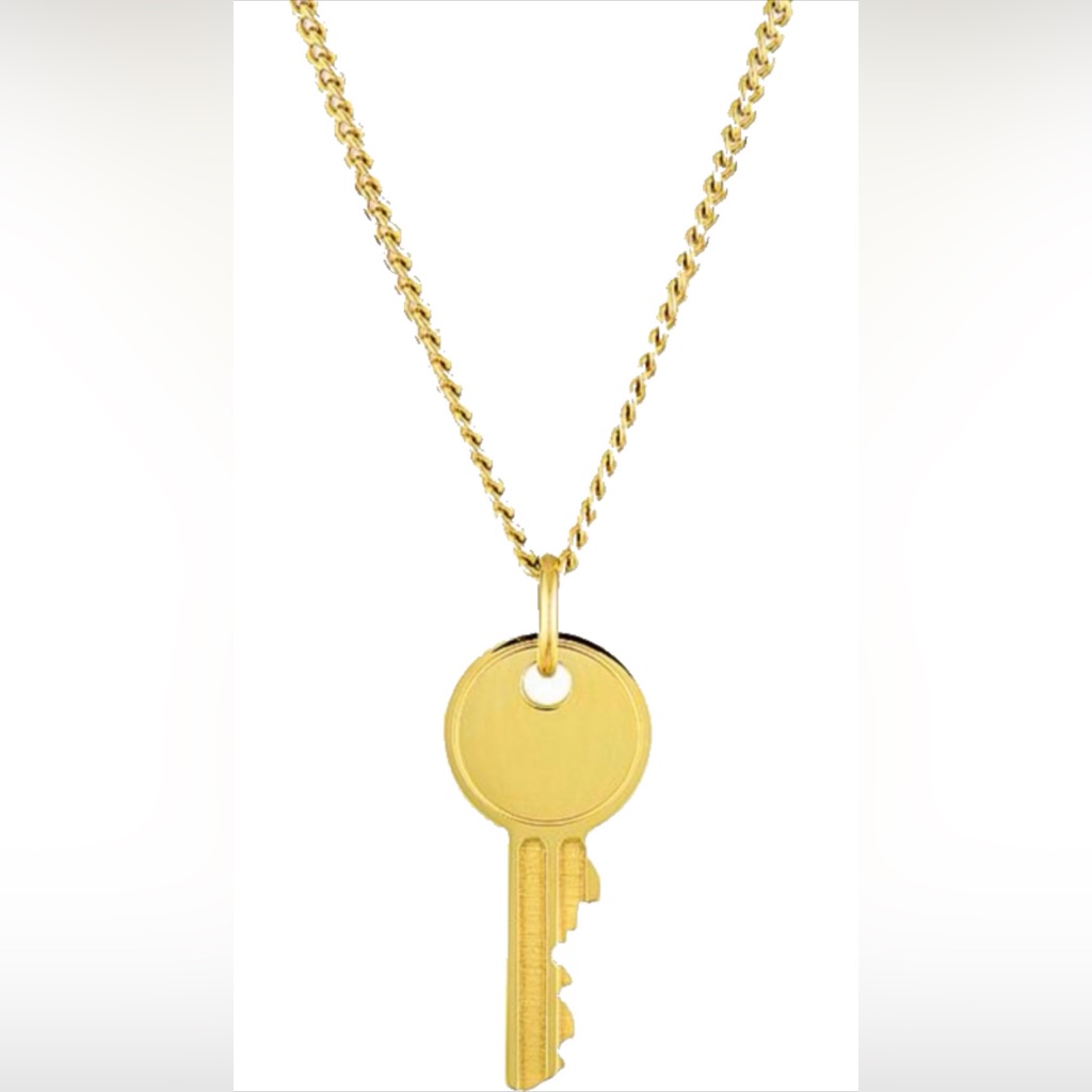 Cendre Gold Key Pendant Necklace With Chain